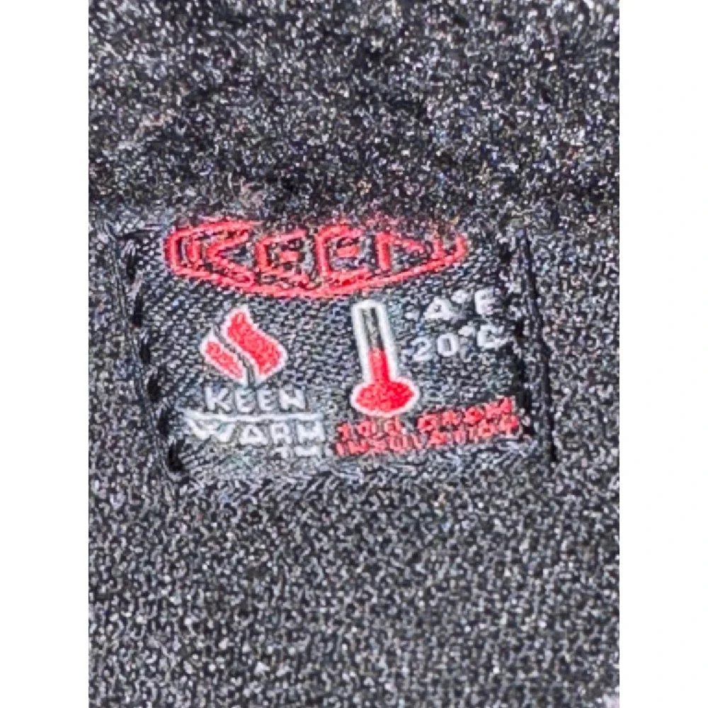 Keen Elsa Waterproof Winter Boots Black Red Plaid Insulated Womens 7 1017403